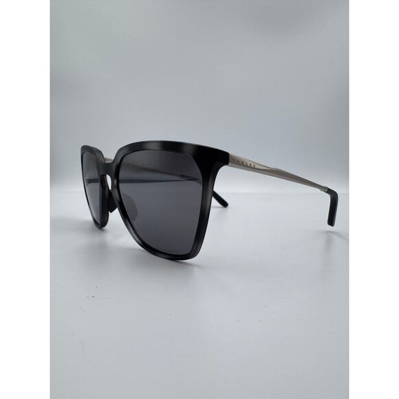 New Oakley prizm grey gradient Lenses,  polished black ink Frame main image 4